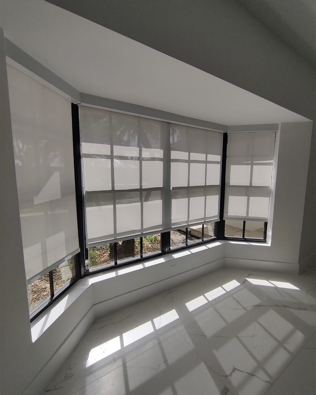 roller-at-screen-004