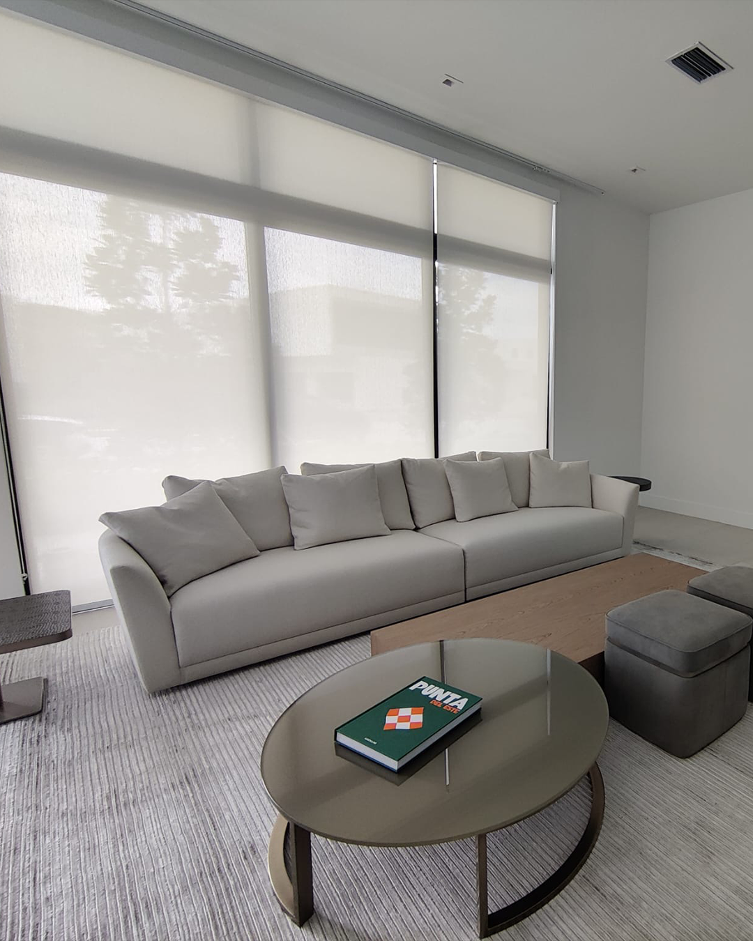 roller-at-screen-007